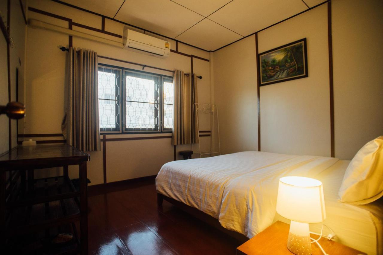 Nu Phen Homestay Chiang Mai Exterior foto